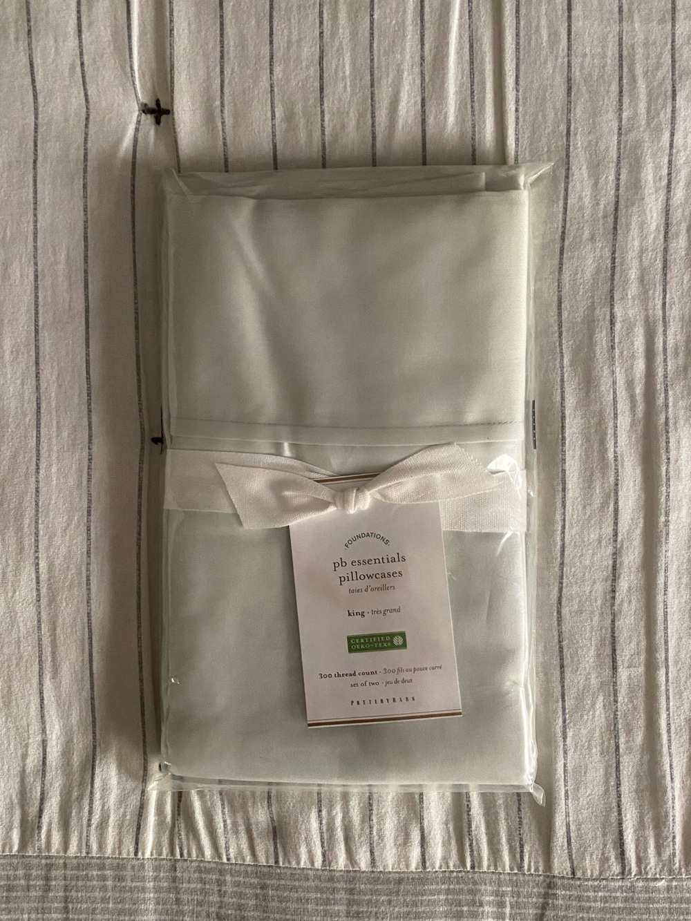🕊️ Pottery Barn King Size Pillowcases 🕊️